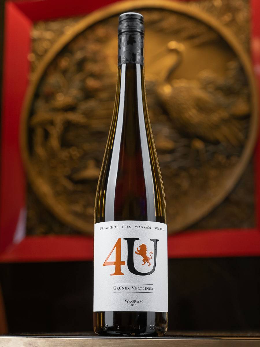 Вино Urbanihof 4U Gruner Veltliner / Грюнер Вельтлинер 4Ю Ваграм
