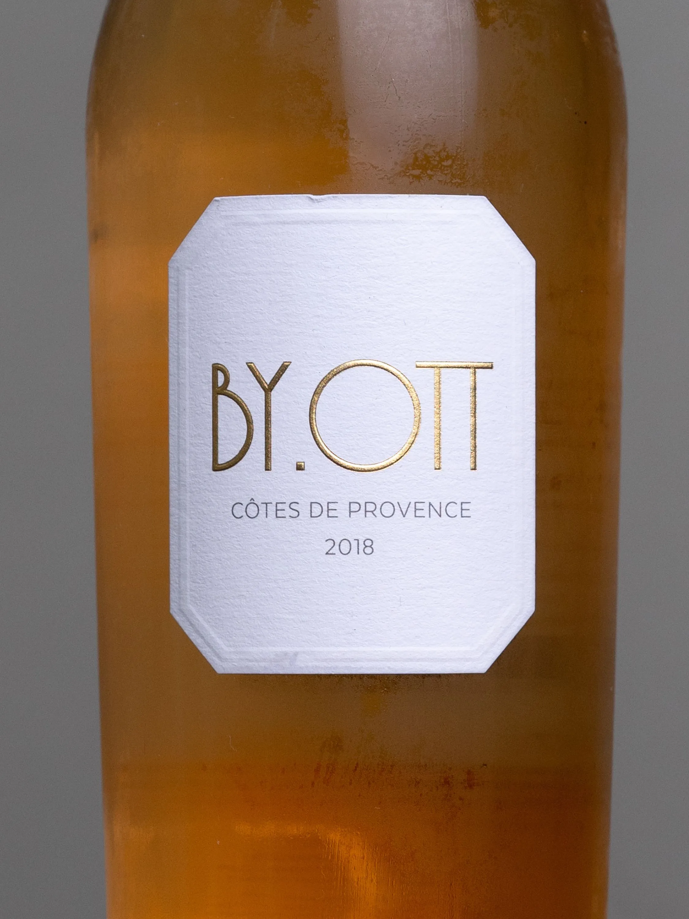 Купить вино Domaines Ott By.Ott Cotes De Provence в винном ресторане Остерия цена Вино Domaines Ott By.Ott Cotes De Provence / Домен Отт Бай Отт Кот де Прованс