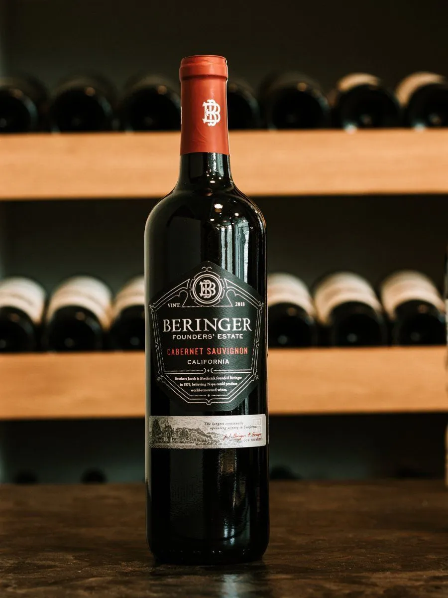 Купить вино Beringer Founder’s Estate Cabernet Sauvignon в ресторане Остерия Амичи Вино Beringer Founder’s Estate Cabernet Sauvignon / Беринжер Фаундер’с Эстейт Каберне Совиньон