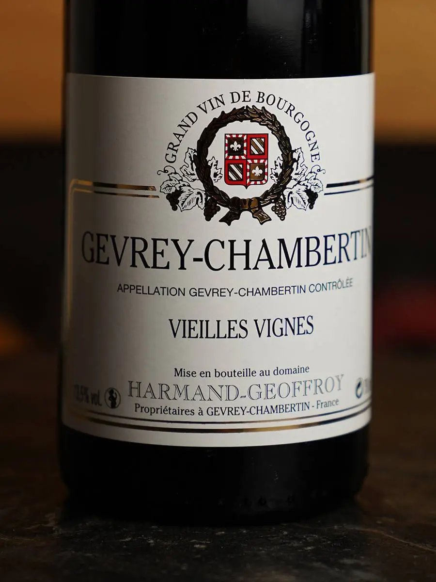 Вино Domain Harmand-Geoffroy Gevrey-Chambertin Vielle-Vignes 2016 купить в винном ресторане Остерия - лучшая цена Вино Domain Harmand-Geoffroy Gevrey-Chambertin Vielle-Vignes 2016 / Домэн Арман-Жеффруа Жеврэ-Шамбертэн Вьей Винь 2016