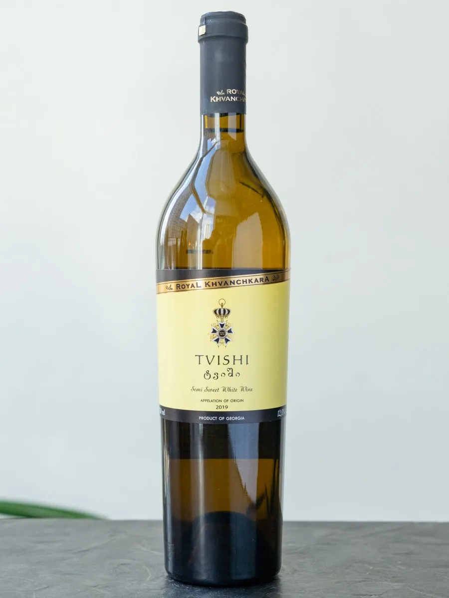 Вино Tvishi Royal Khvanchkara купить в винном ресторане Остерия - лучшая цена Вино Tvishi Royal Khvanchkara / Твиши Ройял Хванчкара