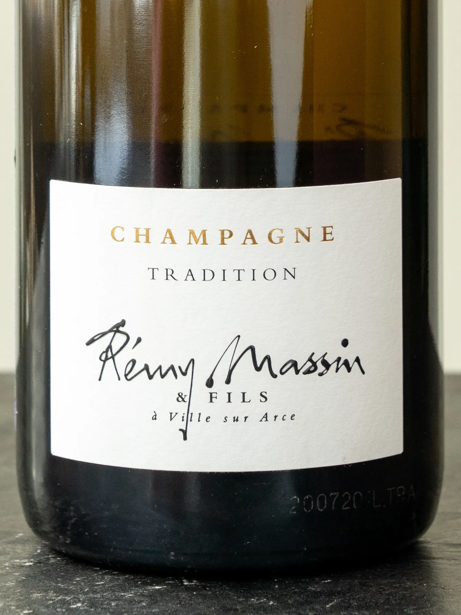 Этикетка Remy Massin Tradition Brut Champagne