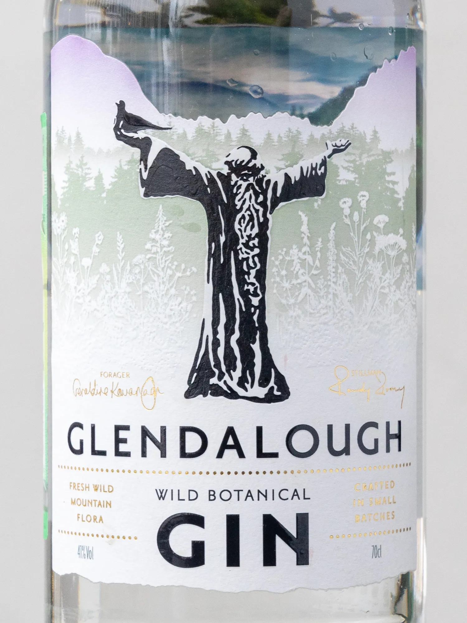 Купить ирландский джин Glendalough Wild Botanical 0.7 - лучшая цена в итальянском ресторане Амичи Джин Glendalough Wild Botanical / Глендалох Уайлд Ботаникал