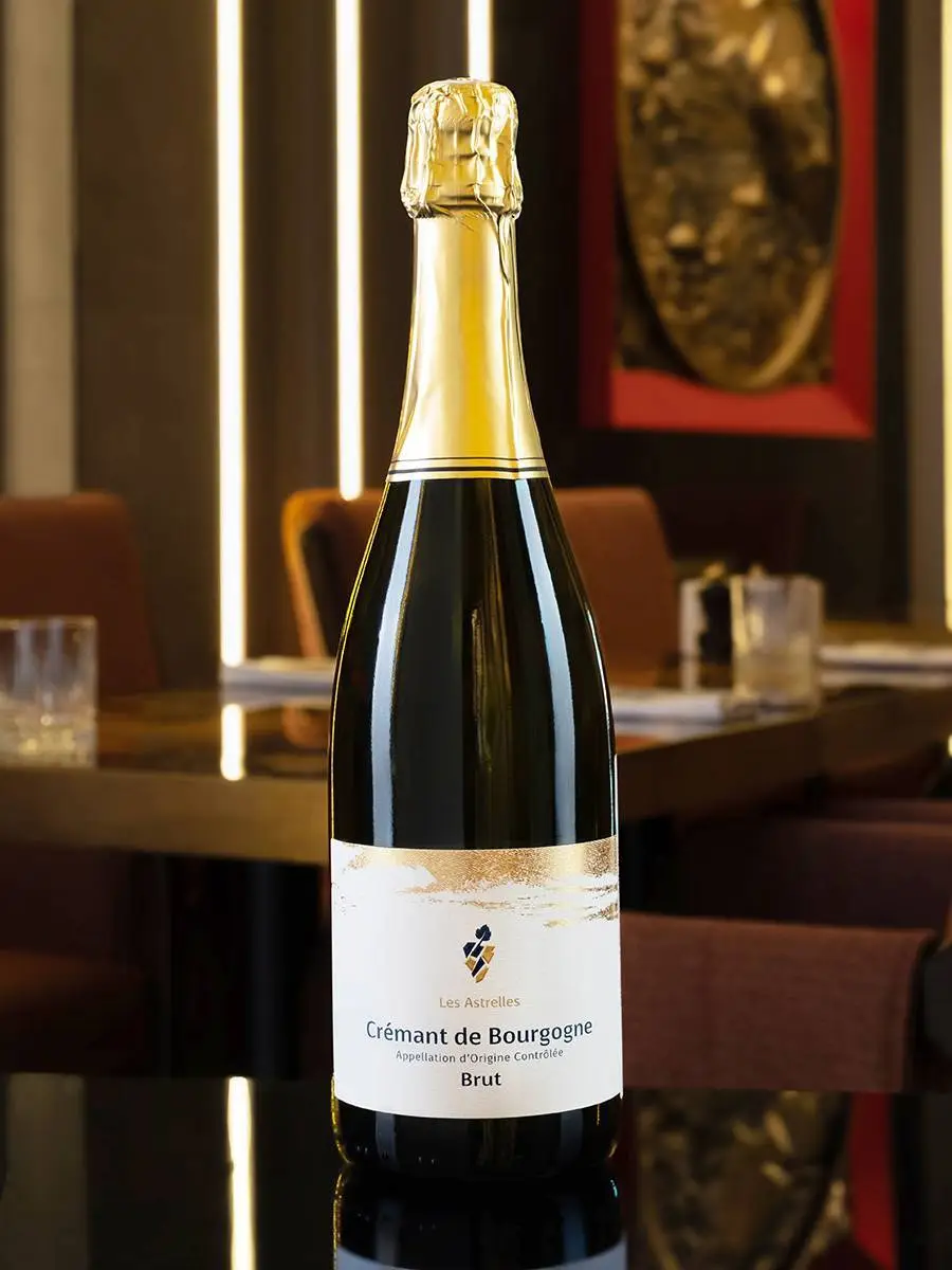 Игристое вино Domaine Les Astrelles Cremant de Bourgogne Brut 2022 / Домен Лез Астрель Креман де Бургонь Брют