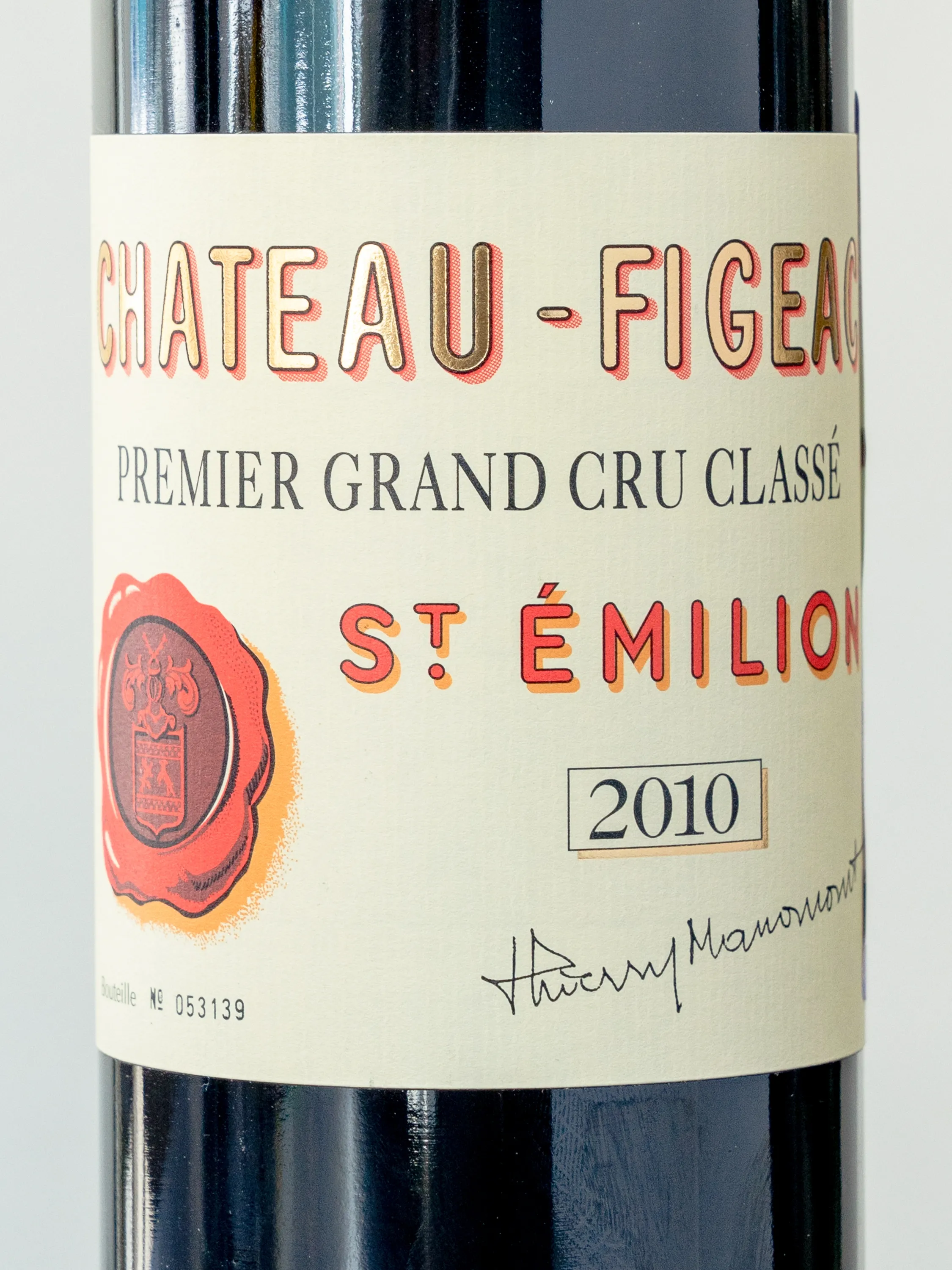 Вино Chateau Figeac Grand Cru Classe Saint-Emilion купить в винном ресторане Остерия - лучшая цена Вино Chateau Figeac Grand Cru Classe Saint-Emilion / Шато Фижак Гран Крю Классе Сент-Эмильон