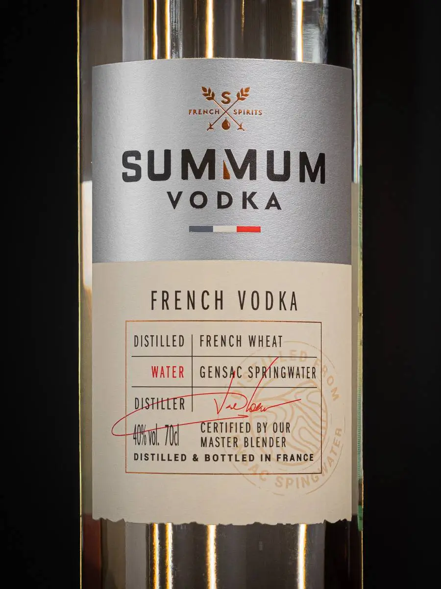 Водка Суммум 0.7 л / Summum