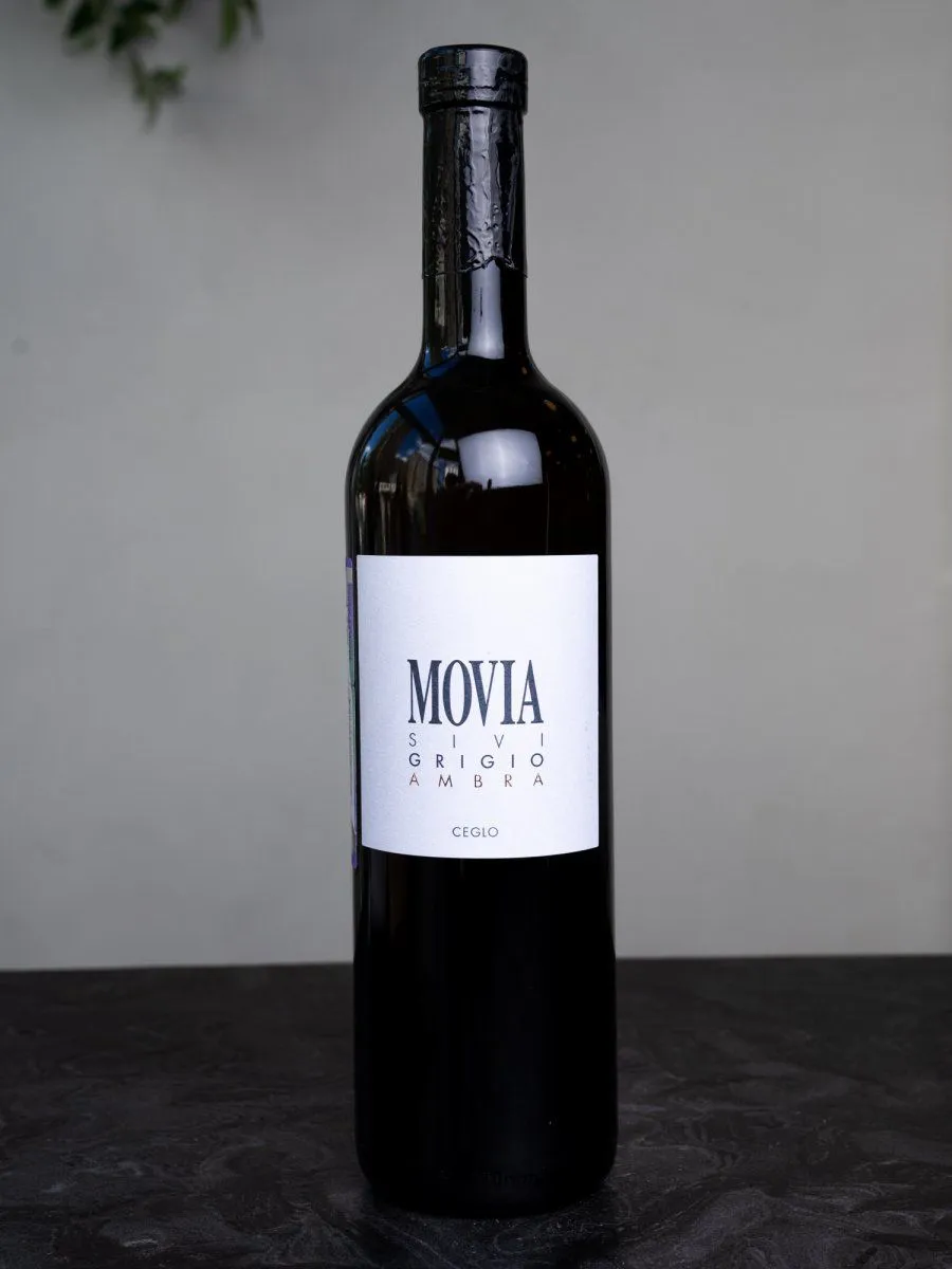 Купить словенское вино Movia Sivi Grigio Ambra - лучшая цена в винном ресторане Остерия Amici на Мосфильмовской 88 Вино Movia Sivi Grigio Ambra / Мовиа Сиви Гриджио Амбра
