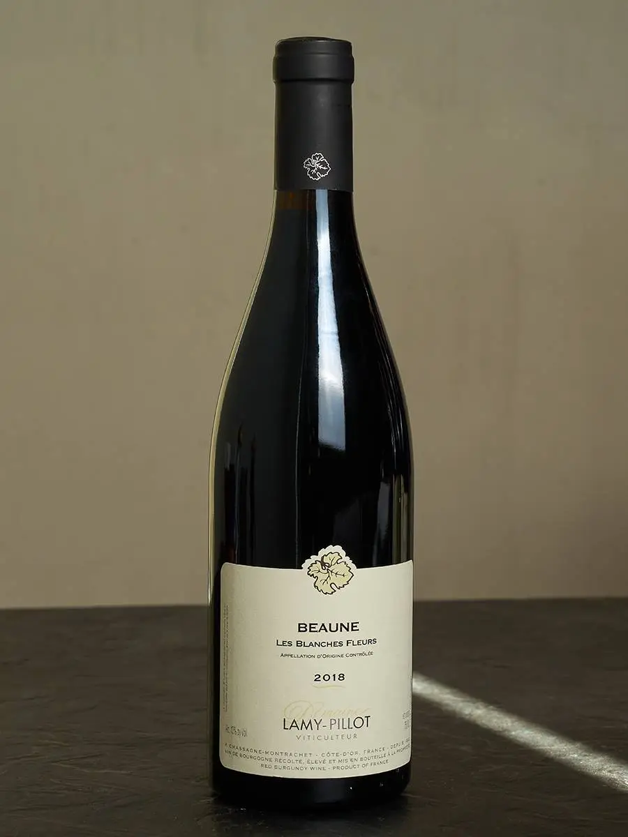 Вино Domaine Lamy-Pillot Beaune Les Blanches Fleurs 2018 купить в винном ресторане Остерия - лучшая цена Вино Domaine Lamy-Pillot Beaune Les Blanches Fleurs 2018 / Бон Домэн Лами Пийо Ле Бланш Флёр