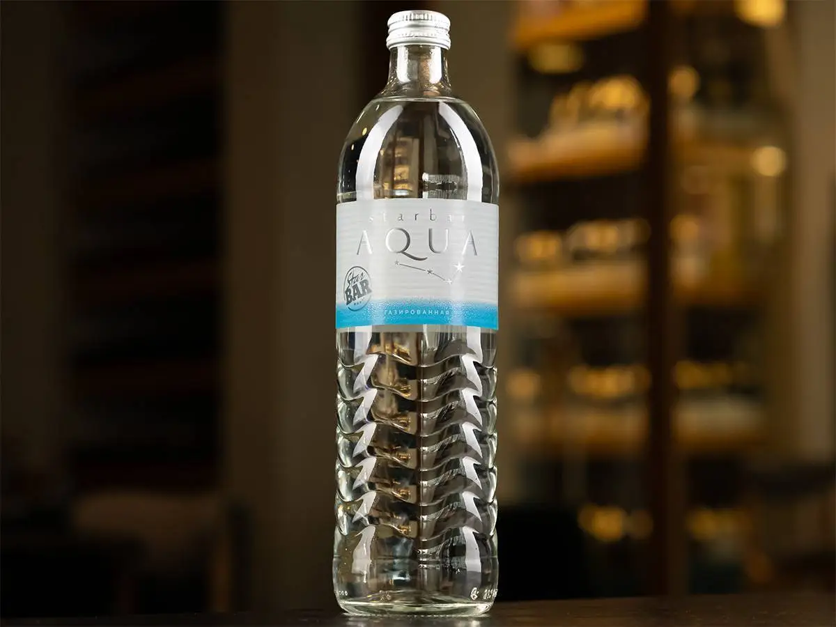 Вода газированная Starbar Aqua mineral carbonated 0.75 л