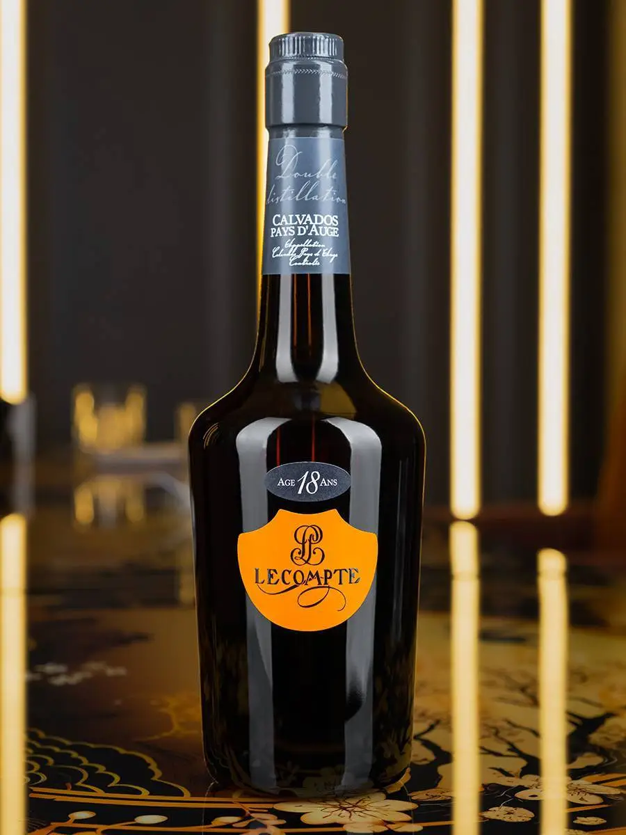Кальвадос Lecompte 18 years old / Леконт 18 лет