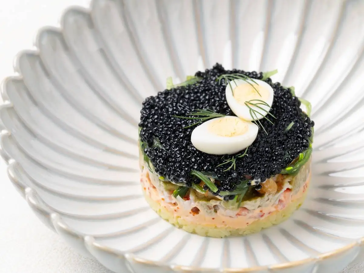 Мимоза с крабом