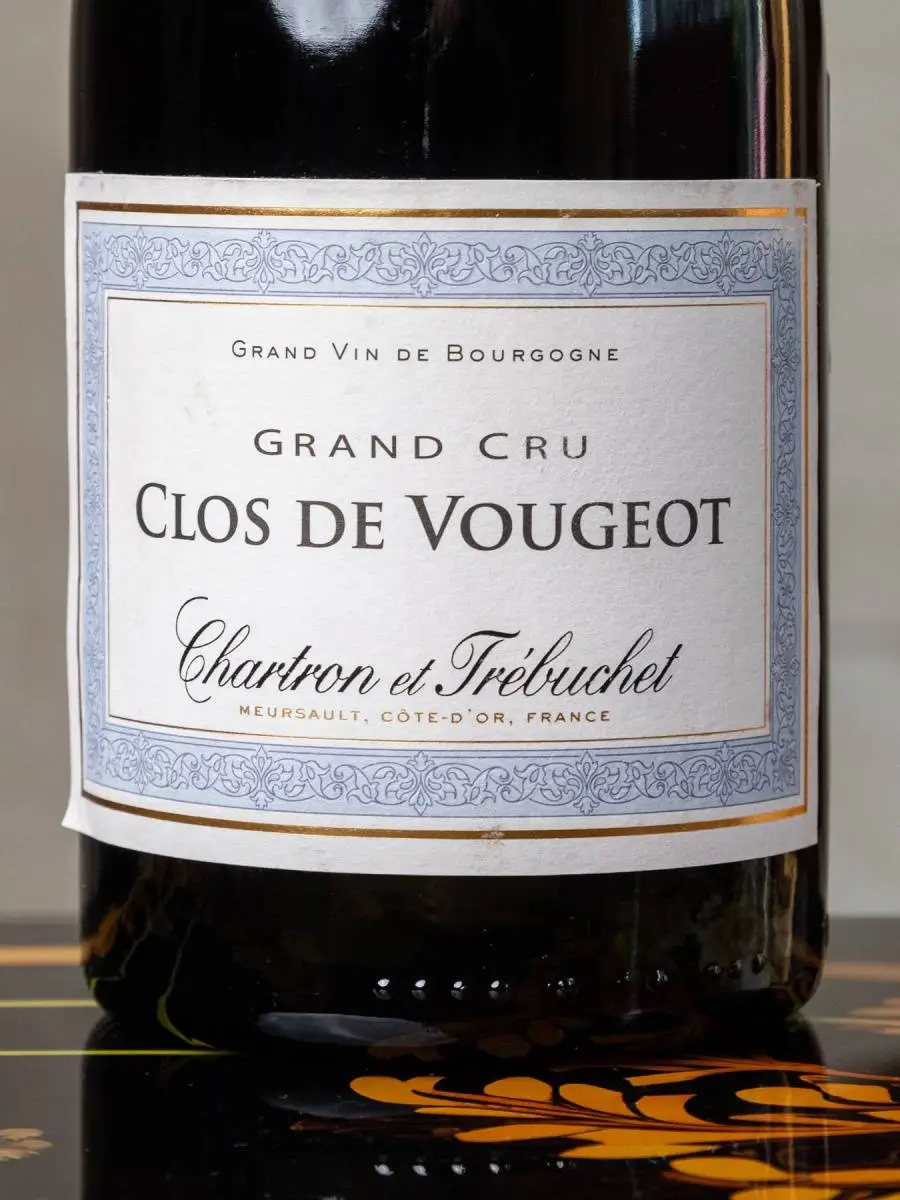 Вино Chartron et Trebuchet Clos de Vougeot Grand Cru 2015 купить в винном ресторане Остерия - лучшая цена Вино Chartron et Trebuchet Clos de Vougeot Grand Cru 2015 / Шартрон э Требюше Кло де Вужо Гран Крю