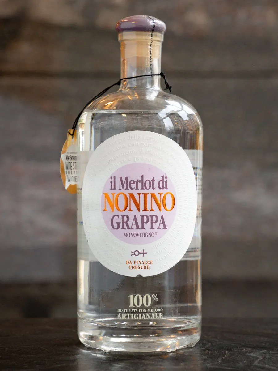 Граппа Il Merlot di Nonino Monovitigno купить в ресторане Остерия - лучшая цена Граппа Il Merlot di Nonino Monovitigno / Иль Мерло ди Нонино Моновитиньо