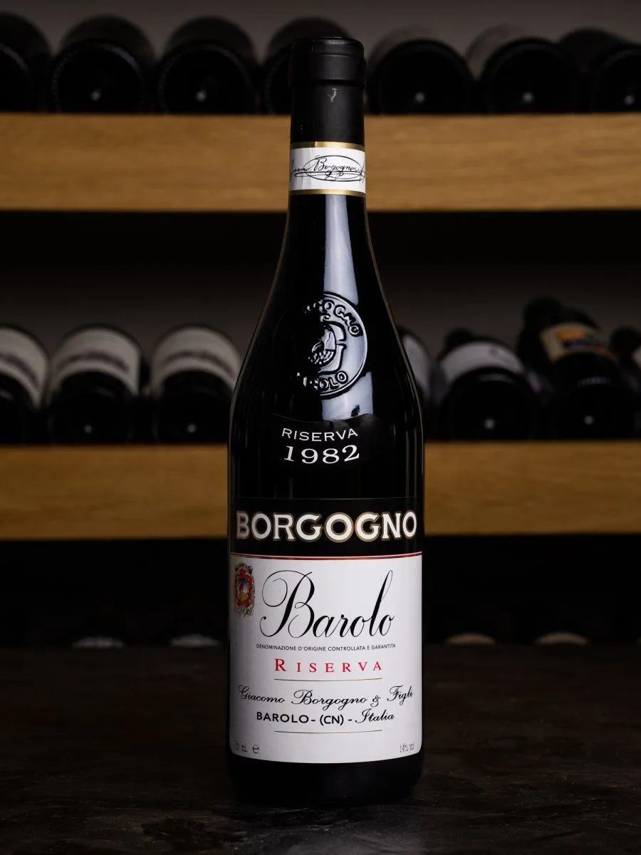 Купить вино Borgogno Barolo Riserva 1982 в винном ресторане Остерия цена Вино Borgogno Barolo Riserva 1982 / Боргогно Бароло Ризерва 1982