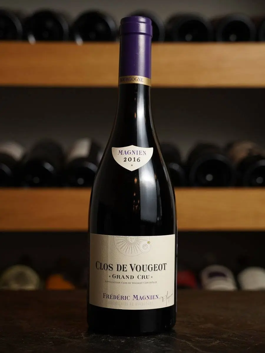 Вино Clos de Vougeot Grand Cru Frederic Magnien / Кло де Вужо Гран Крю Фредерик Маньен