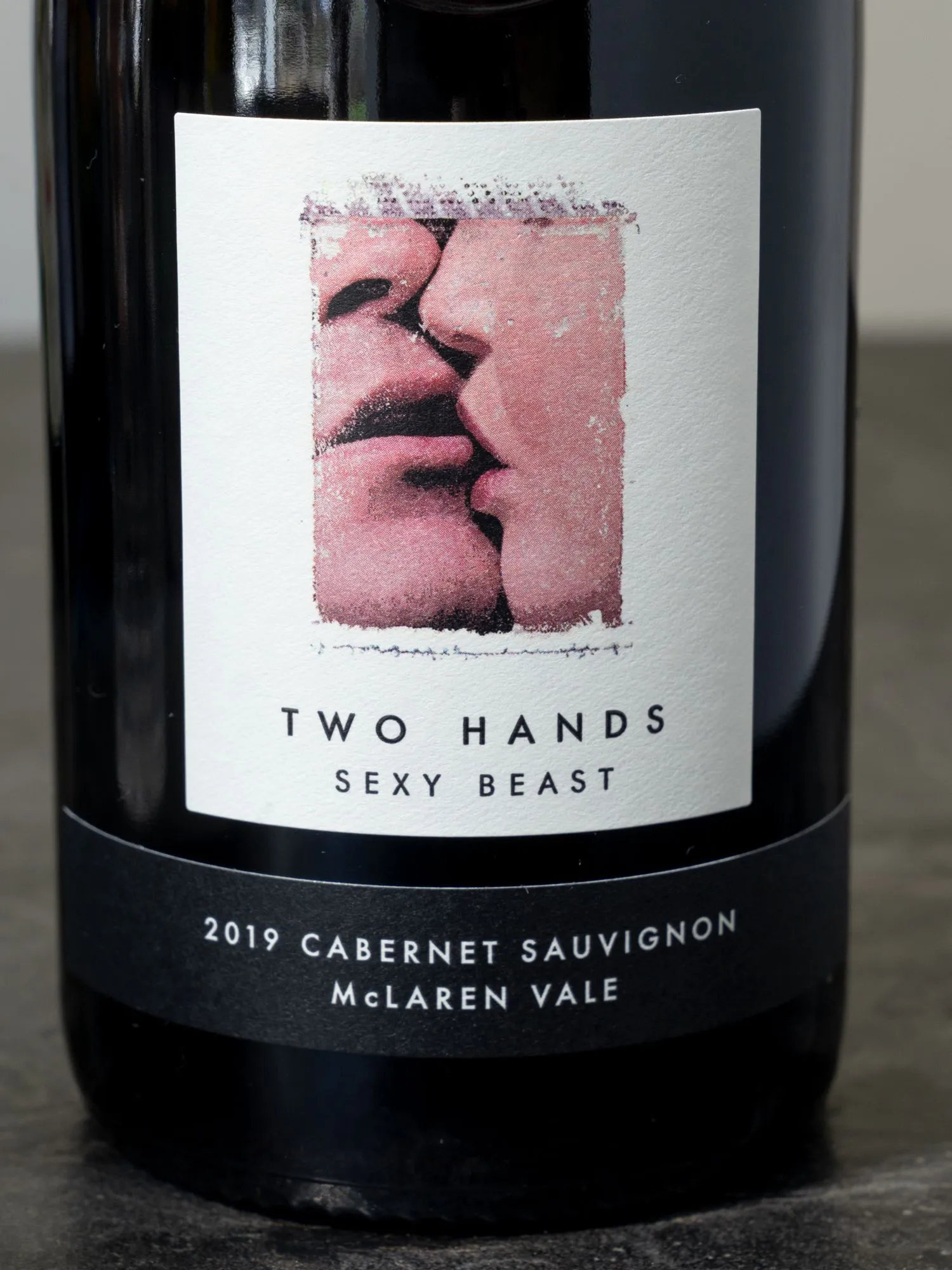 Купить вино Sexy Beast McLaren Vale в винном ресторане Остерия цена Вино Two Hands Sexy Beast McLaren Vale /Ту Хэндз Сэкси Бист Макларен Вэйл