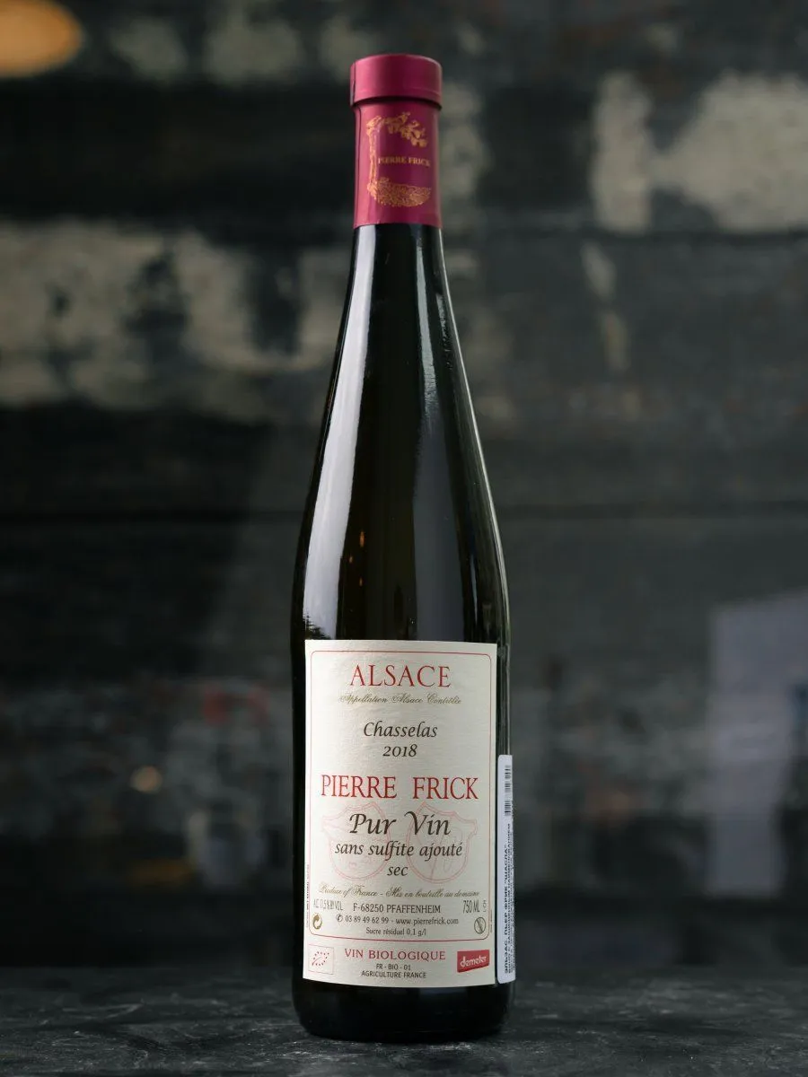 Вино Pierre Frick Chasselas Alsace купить в ресторане Остерия - лучшая цена Вино Pierre Frick Chasselas Alsace / Пьер Фрик Шасла