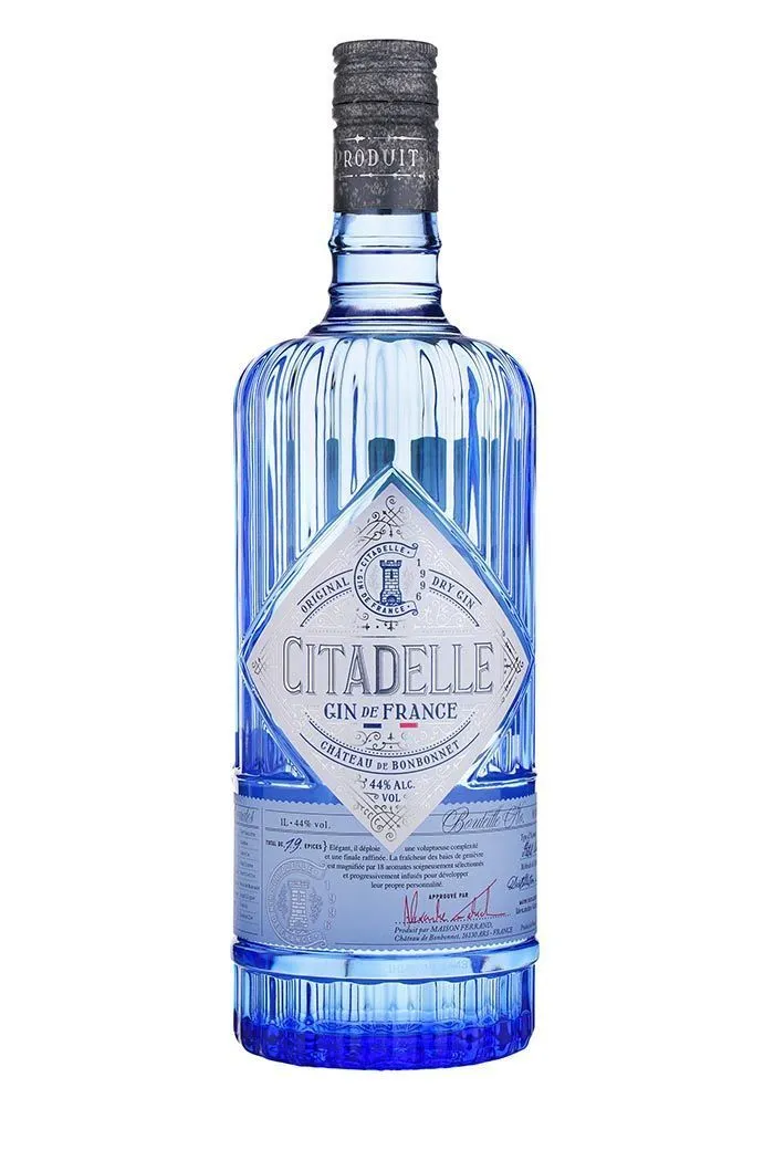 Джин Gin Citadelle 1000 ml купить в ресторане Остерия - лучшая цена Джин Gin Citadelle 1000 ml / Цитадель 1 л