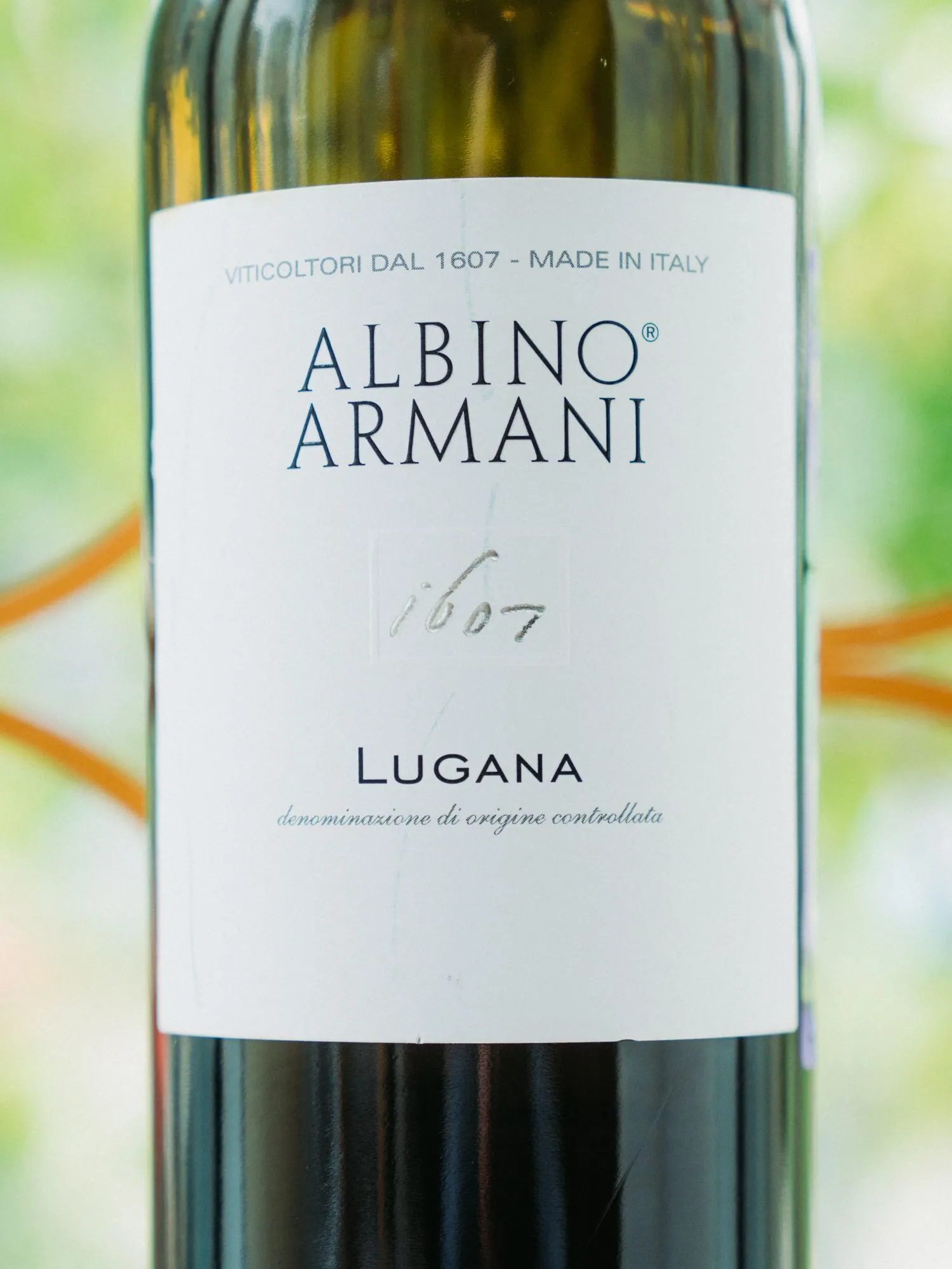 Купить вино Albino Armani Lugana / Альбино Армани - лучшая цена в ресторане Остерия Амичи Вино Albino Armani, Lugana / Альбино Армани