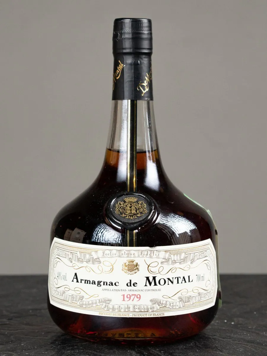 Арманьяк Armagnac de Montal 1979 купить в ресторане Остерия - лучшая цена Арманьяк Armagnac de Montal 1979 / Арманьяк де Монталь 1979