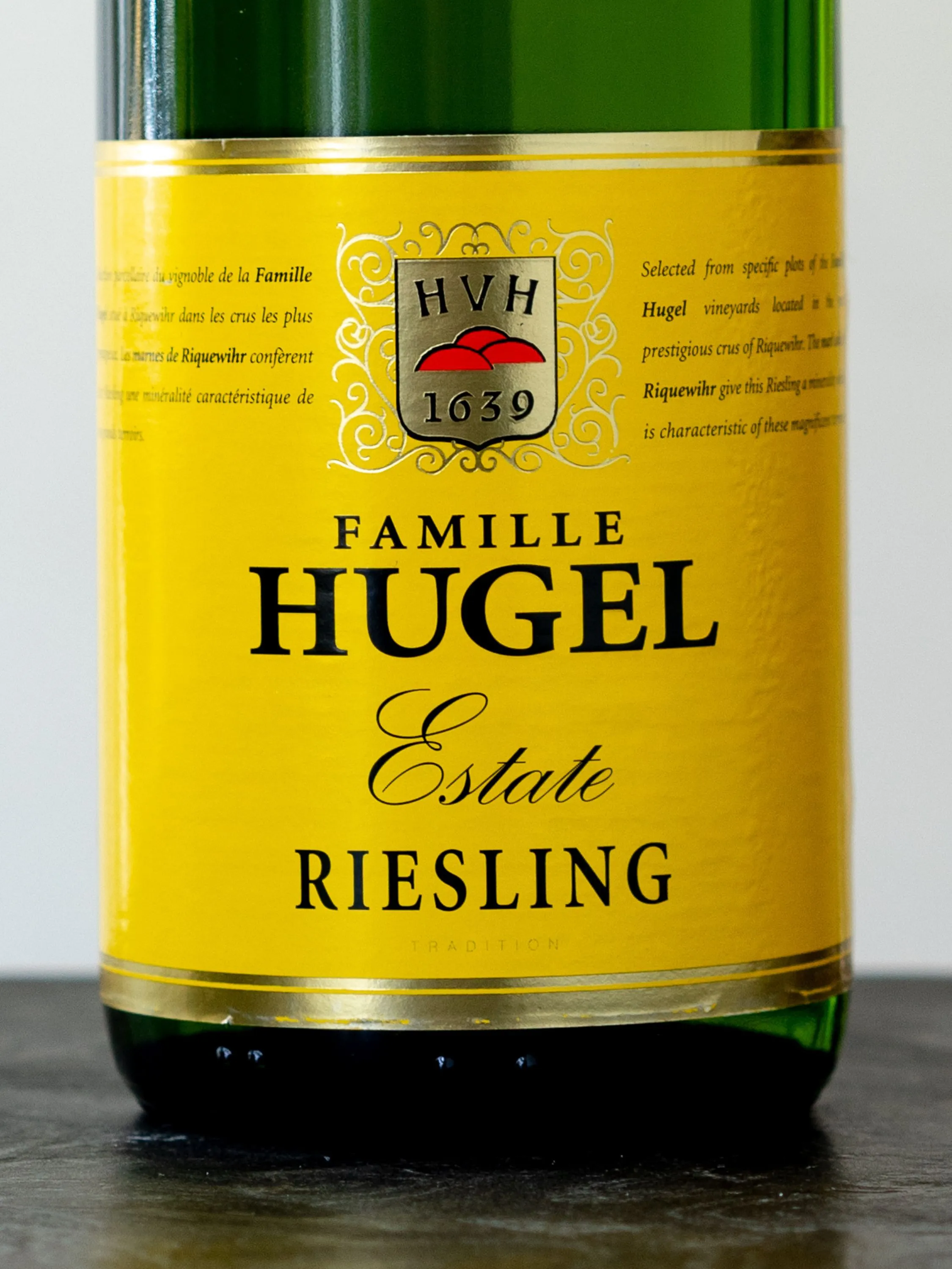 Купить вино Hugel Riesling Estate Alsace в винном ресторане Остерия цена Вино Hugel Riesling Estate Alsace / Хюгель Рислинг Истэйт Эльзас