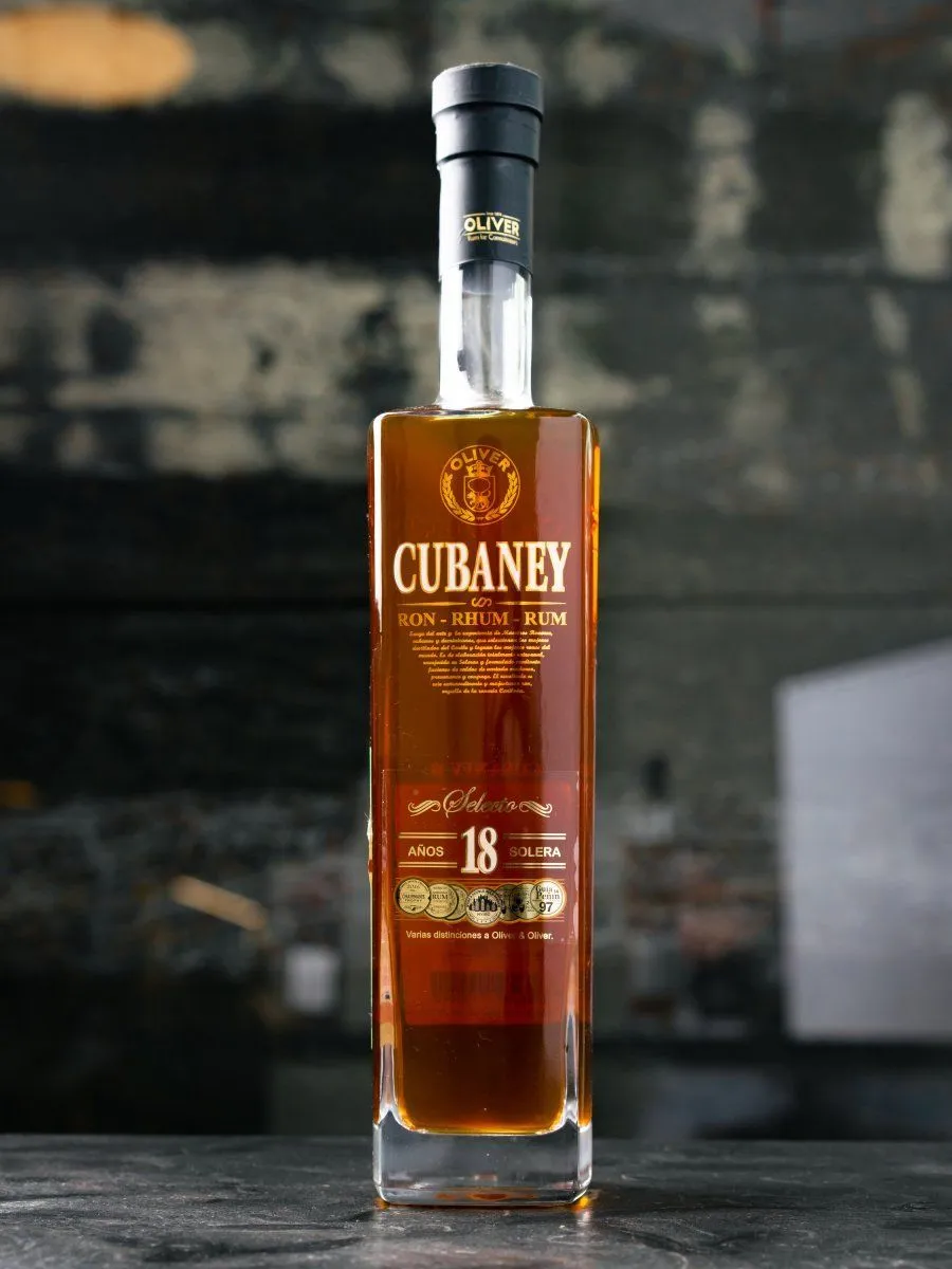 Ром Cubaney Selecto 18 y.o лучшая цена в ресторане Osteria Amici Ром Cubaney Selecto 18 y.o. / Кубаней Селекто 18 лет