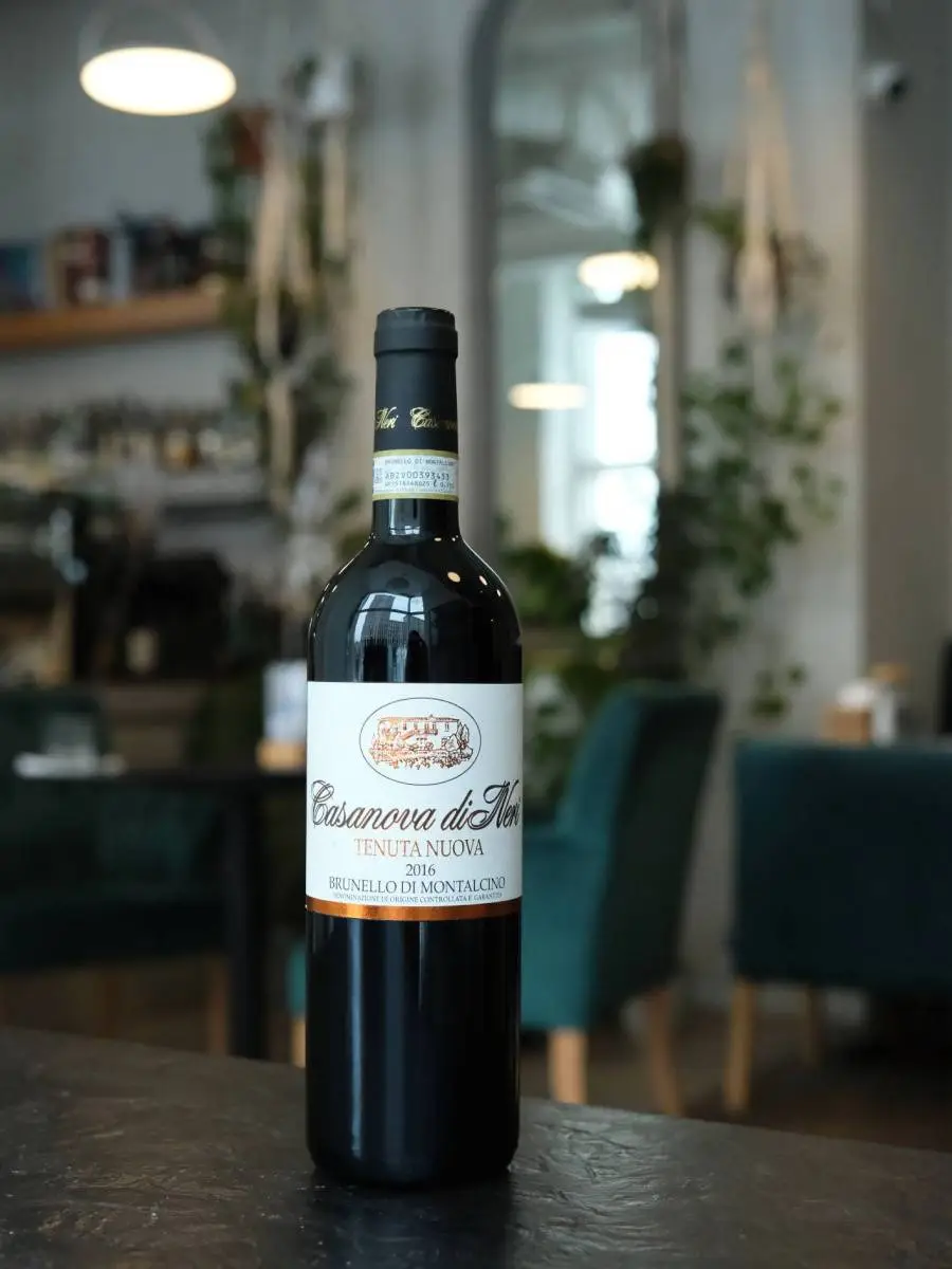 Купить вино Casanova di Neri Brunello di Montalcino Tenuta Nuova в винном ресторане Остерия цена Вино Casanova di Neri Brunello di Montalcino Tenuta Nuova / Казанова ди Нери, Брунелло ди Монтальчино Тенута Нуова