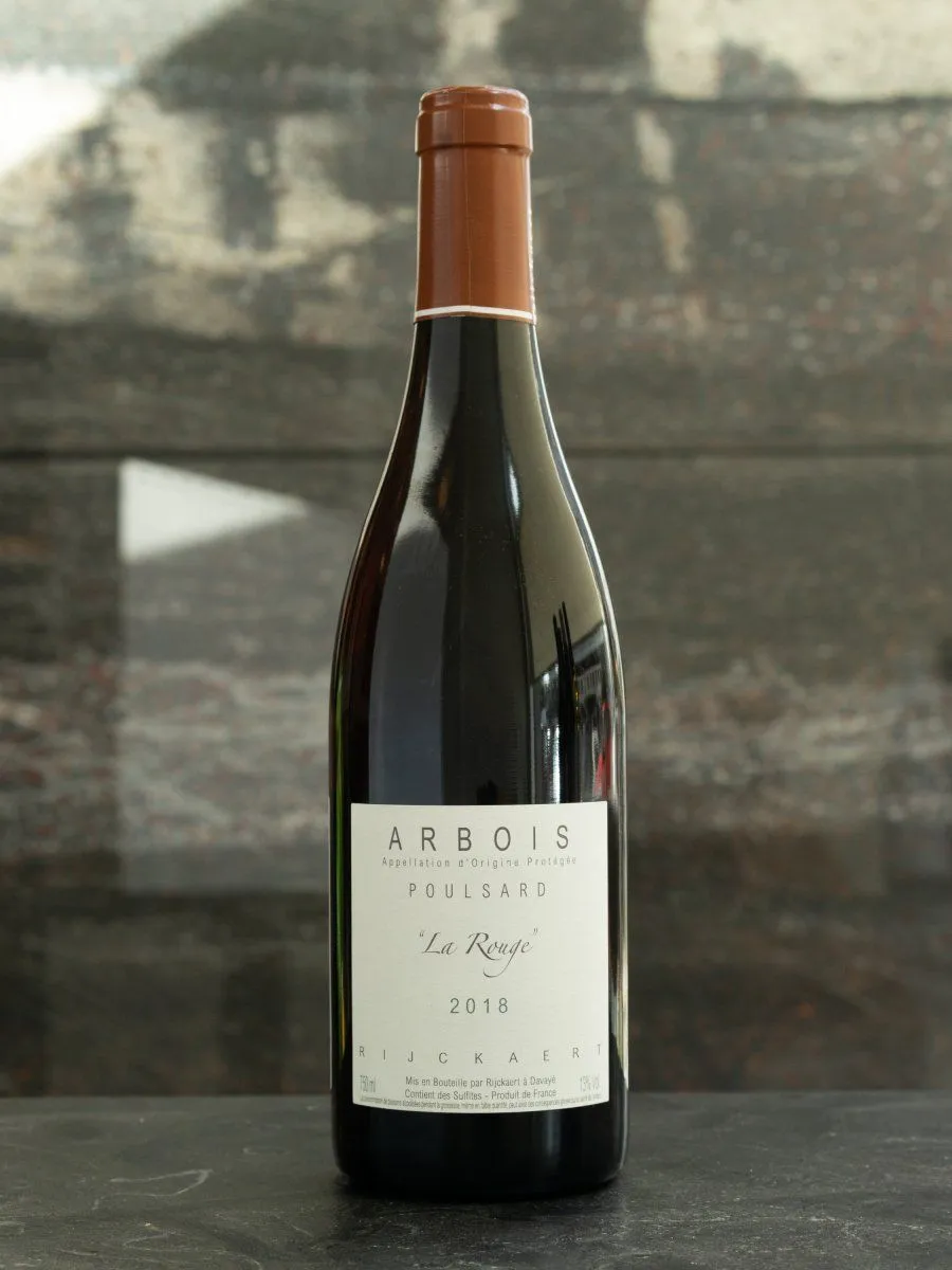 Вино Domaine Rijckaert Poulsard La Rouge Arbois купить в ресторане Остерия - лучшая цена Вино Domaine Rijckaert Poulsard La Rouge Arbois / Домен Райкарт Пульсар Ля Руж