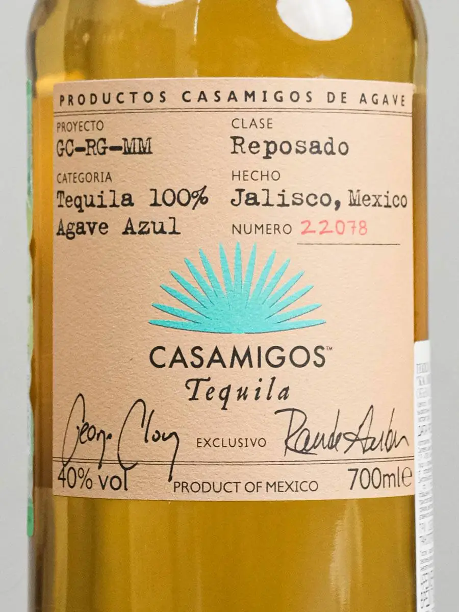 Текила Casamigos Reposado 100% Agave купить в винном ресторане Osteria Amici - цена Текила Casamigos Reposado 100% Agave / Касамигос Репосадо Агава