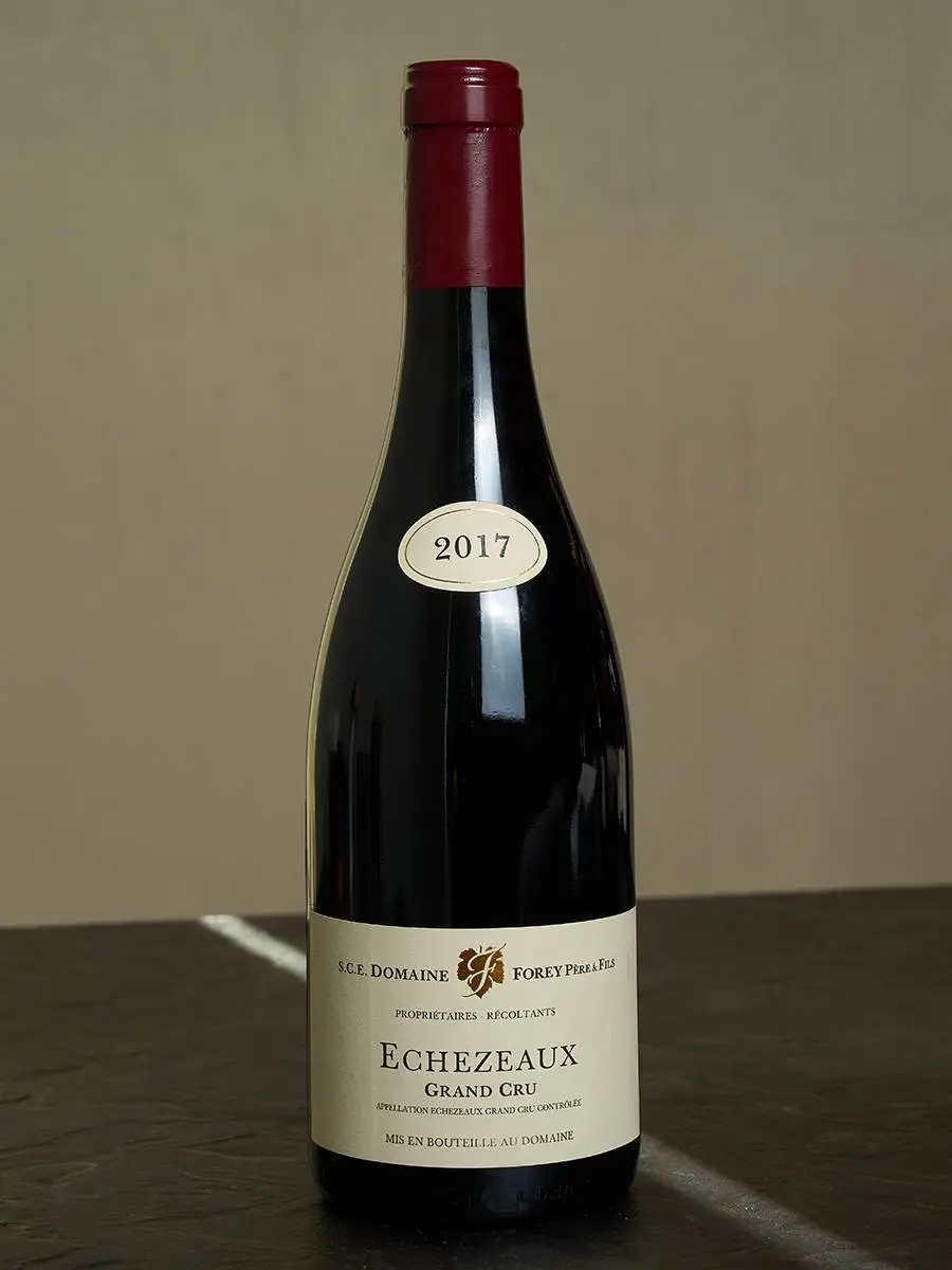 Вино Domaine Forey Pere et Fils Echezeaux Grand Cru 2017 / Эшезо Гран Крю Домэн Форе Пер э Фис