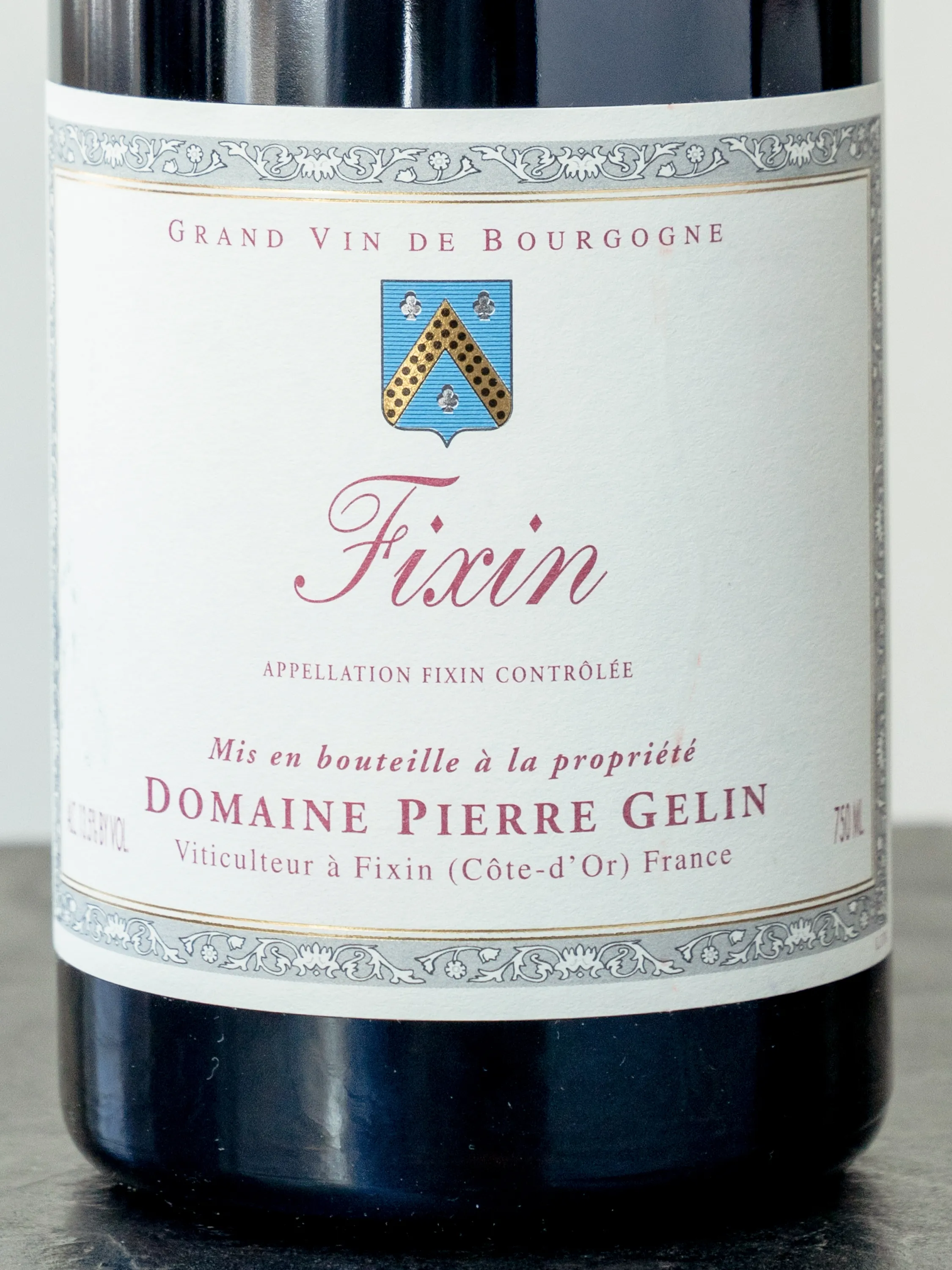 Вино Domaine Pierre Gelin Fixin / Домен Пьер Желан Фисен