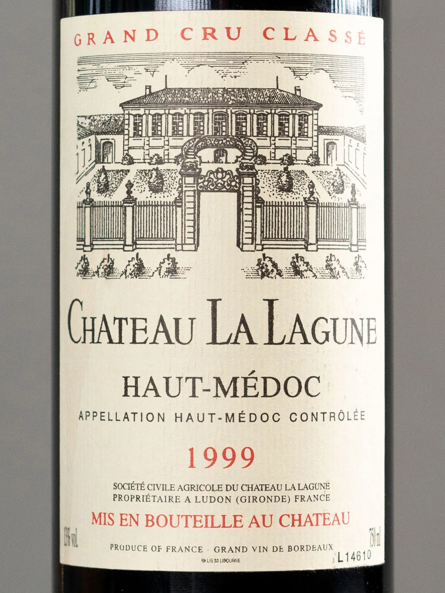 Вино Chateau La Lagune Haut-Medoc AOC 3-eme Grand Cru Classe 1999 купить в ресторане Остерия - лучшая цена Вино Chateau La Lagune Haut-Medoc AOC 3-eme Grand Cru Classe 1999 / О-Медок Шато Ля Лагюн 1999