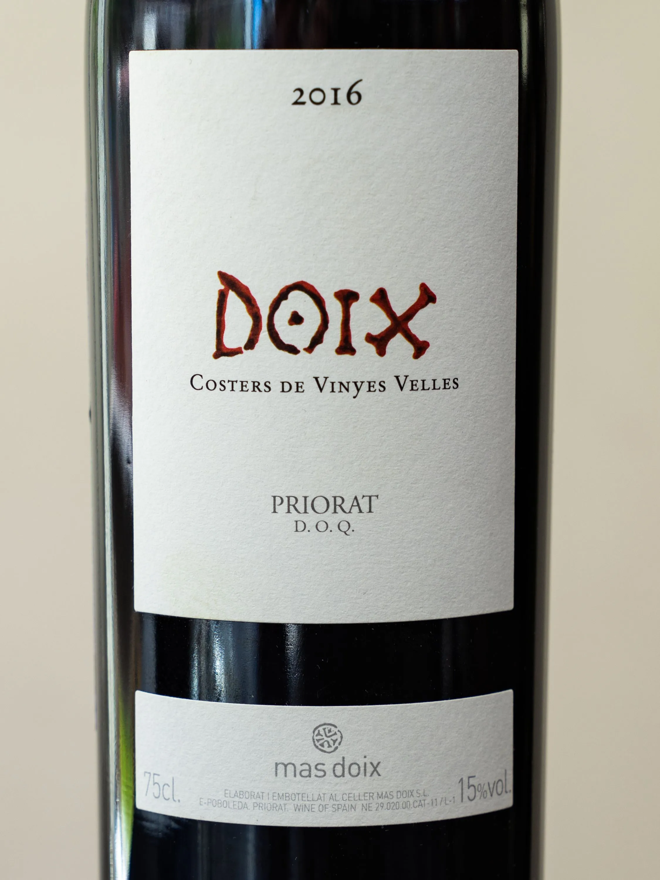 Купить вино Mas Doix Doix Costers de Vinyes Velles Priorat в винном ресторане Остерия цена Вино Mas Doix Doix Costers de Vinyes Velles Priorat / Доиш Костер де Виньес Веллес
