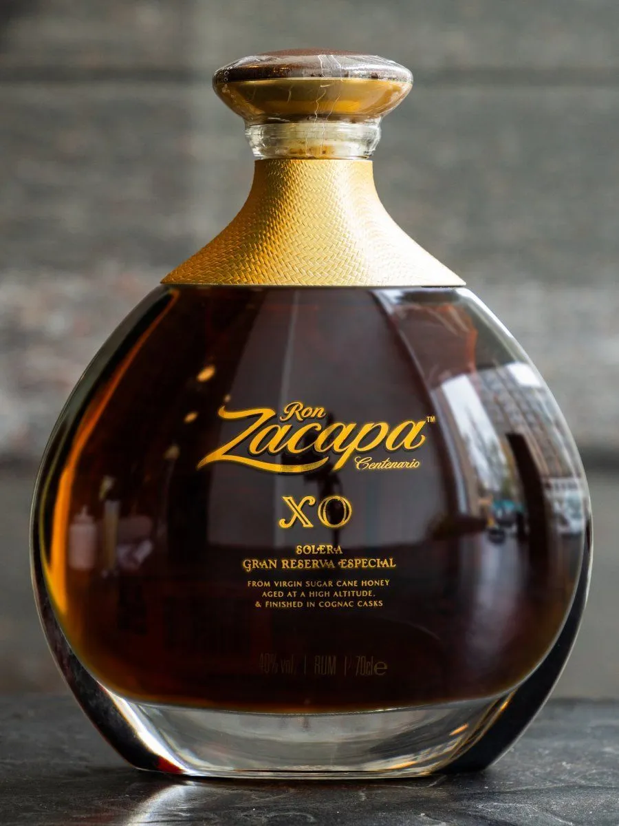 Купить Ром Zacapa Solera Gran Reserva Especial XO лучшая цена в ресторане Амичи Ром Zacapa Solera Gran Reserva Especial XO / Закапа Солера Гран Резерва Эспециал ХО