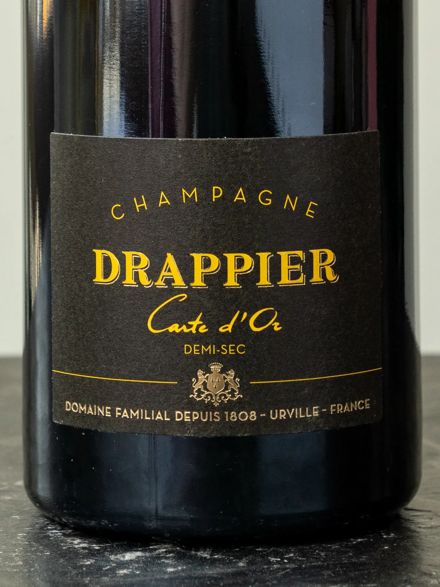 Шампанское Drappier Carte d Or Demi Sec Champagne купить в винном ресторане Остерия - лучшая цена Шампанское Drappier Carte d Or Demi Sec Champagne / Карт Д'Ор Драпье