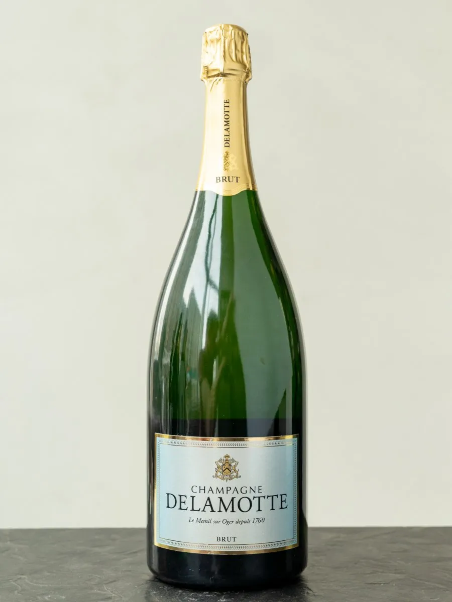 Шампанское Delamotte Brut Champagne купить в винном ресторане Остерия - лучшая цена Шампанское Delamotte Brut Champagne / Деламотт Шампань Брют