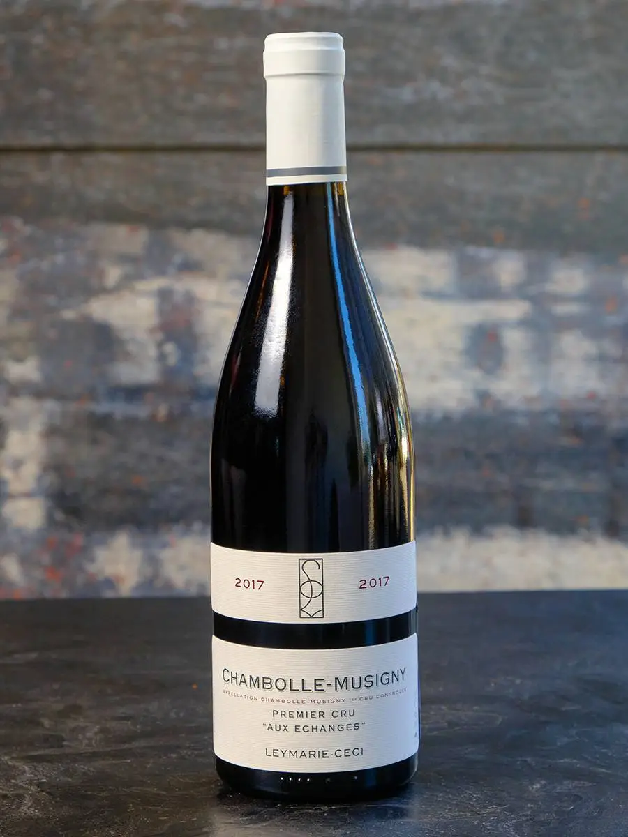Вино Domaine Leymarie-Ceci Chambolle-Musigny 1-er Cru Aux Echanges 2017 купить в винном ресторане Остерия - лучшая цена Вино Domaine Leymarie-Ceci Chambolle-Musigny 1-er Cru Aux Echanges 2017 / Домен Леймари-Сеси Шамболь-Мюзиньи Премье Крю О Эшанж