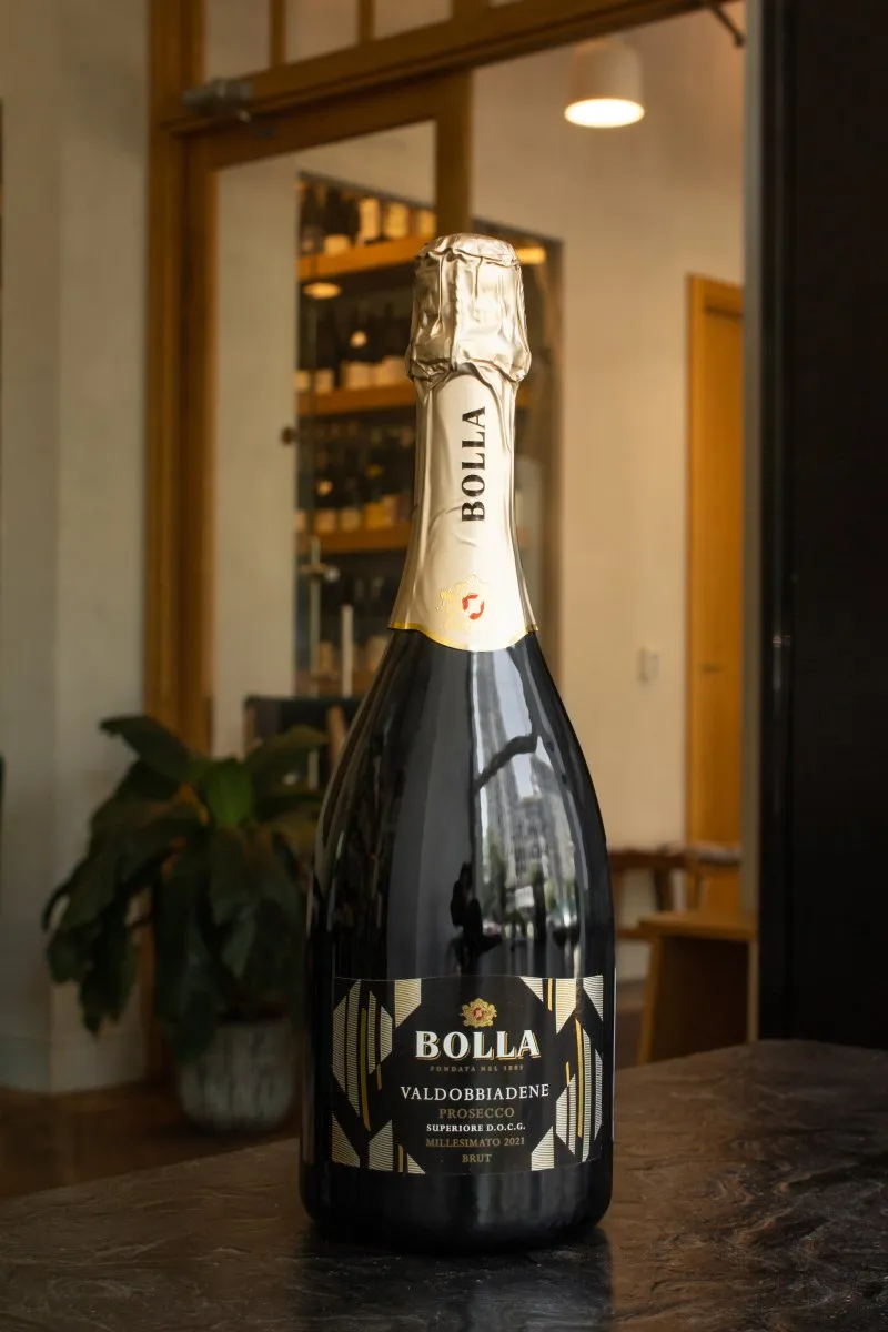 Игристое вино Bolla Prosecco Conegliano Valdobbiadene Superiore / Болла Просекко Конельяно Вальдоббьядене Супериоре