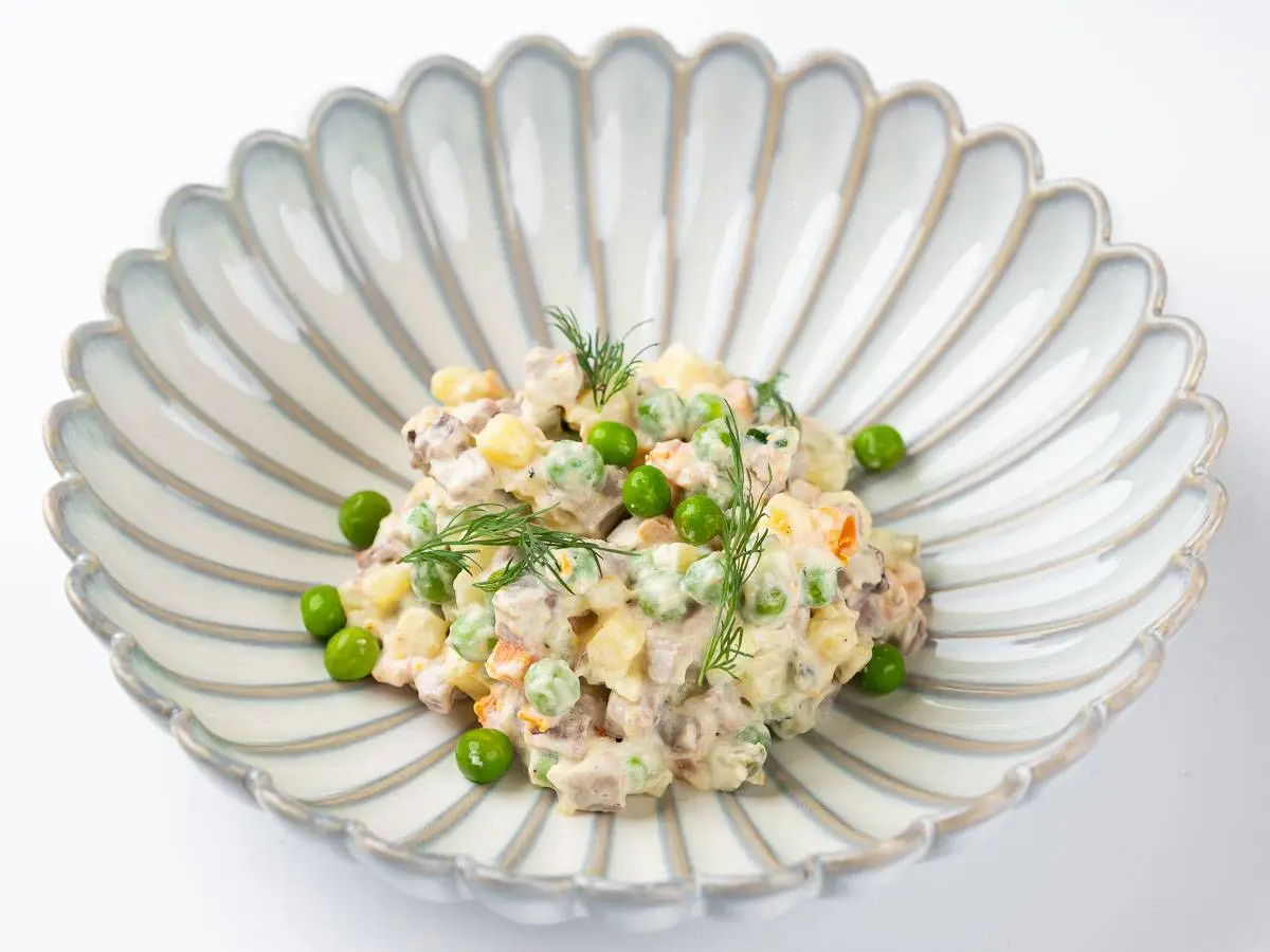 Оливье с телячьим языком