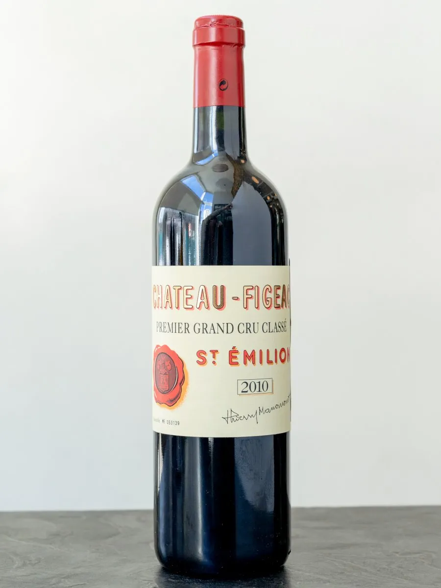 Вино Chateau Figeac Grand Cru Classe Saint-Emilion купить в винном ресторане Остерия - лучшая цена Вино Chateau Figeac Grand Cru Classe Saint-Emilion / Шато Фижак Гран Крю Классе Сент-Эмильон