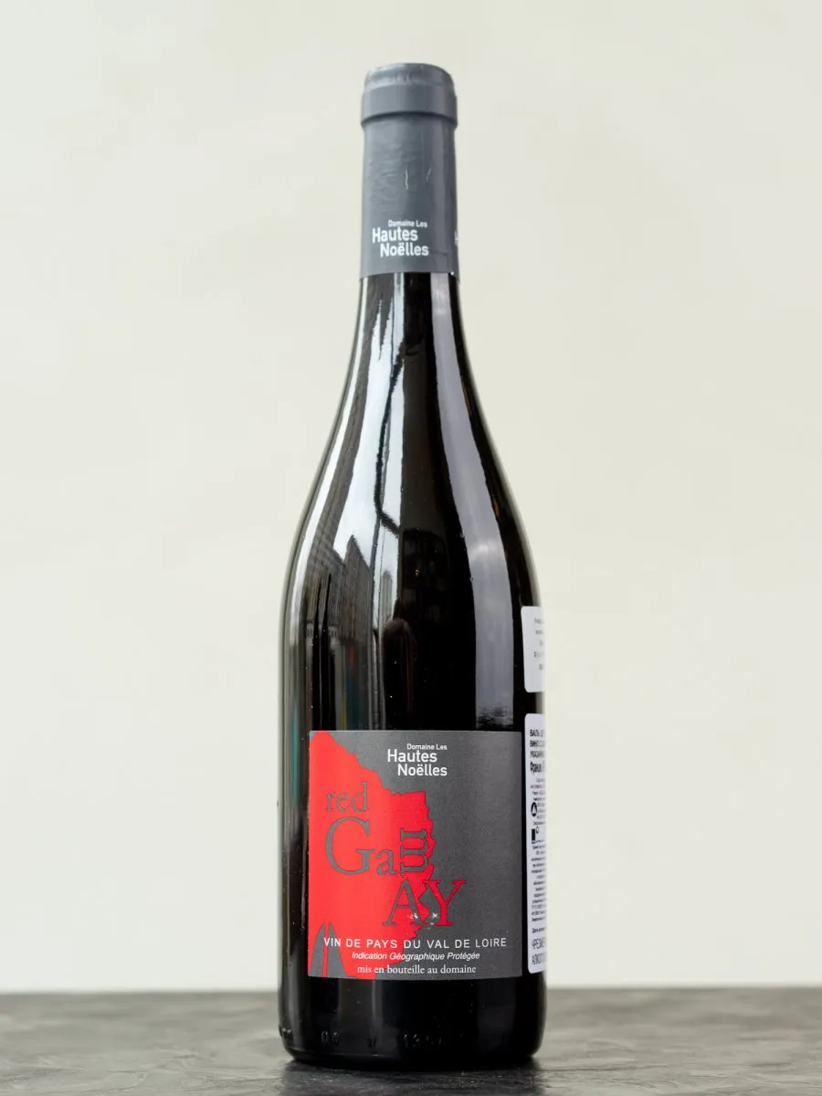 Вино Domaine Les Hautes Noelles, Red Gamay Val de Loire купить в винном ресторане Остерия - лучшая цена Вино Domaine Les Hautes Noelles Red Gamay Val de Loire / Домен Ле От Нуэль Рэд Гаме