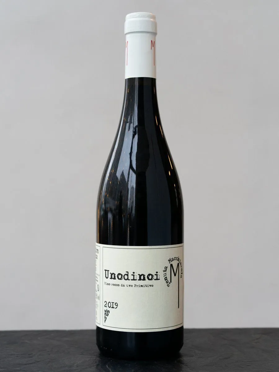 Вино Tenuta Macchiarola Unodinoi Salento купить в ресторане Остерия - лучшая цена Вино Tenuta Macchiarola Unodinoi Salento / Саленто Тенута Маккьярола Унодиной