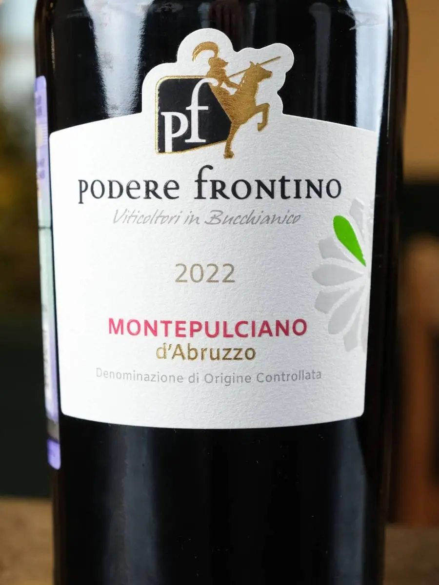 Вино Podere Frontino Montepulciano d'Abruzzo купить в ресторане Остерия лучшая цена Вино Podere Frontino Montepulciano d'Abruzzo / Подере Фронтино Монтепульчано д'Абруццо