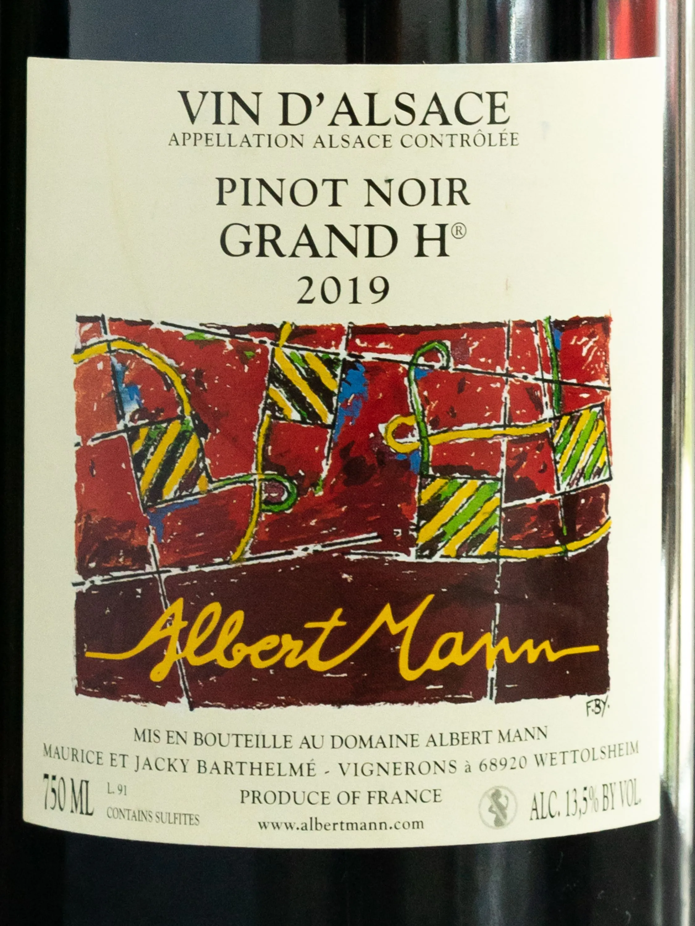 Вино Albert Mann Pinot Noir Grand H купить в ресторане Остерия - лучшая цена Вино Albert Mann Pinot Noir Grand H / Альберт Манн Пино Нуар Гран Х