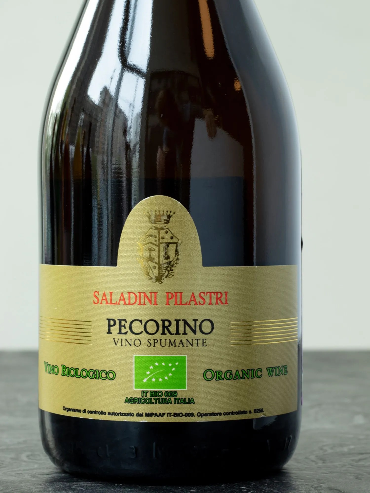 Купить игристое вино Pecorino Saladini Pilastri - лучшая цена и выбор в Остерия Амичи Игристое вино Pecorino Saladini Pilastri / Пекорино Саладини Пиластри