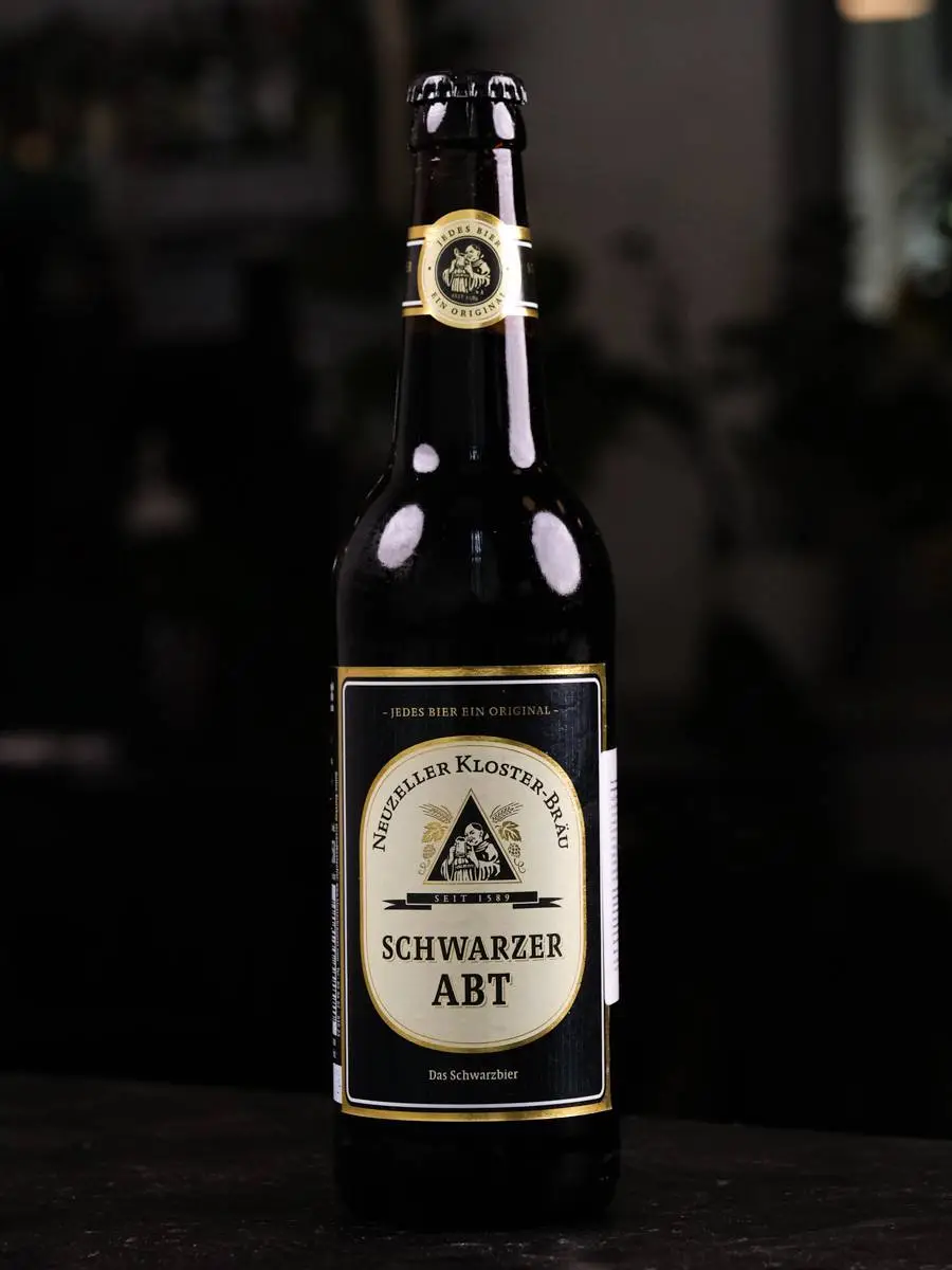 Пиво Neuzeller Kloster-Brau Schwarzer Abt 0.5 л купить в винном ресторане Osteria Amici - цена Пиво Neuzeller Kloster-Brau Schwarzer Abt 0.5 л / Нойцелле Клостер-Брой Черный монах