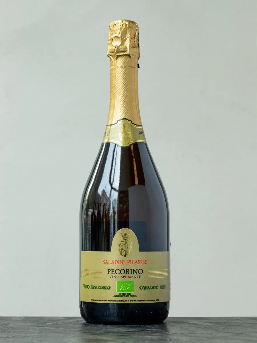 Купить игристое вино Pecorino Saladini Pilastri - лучшая цена и выбор в Остерия Амичи Игристое вино Pecorino Saladini Pilastri / Пекорино Саладини Пиластри