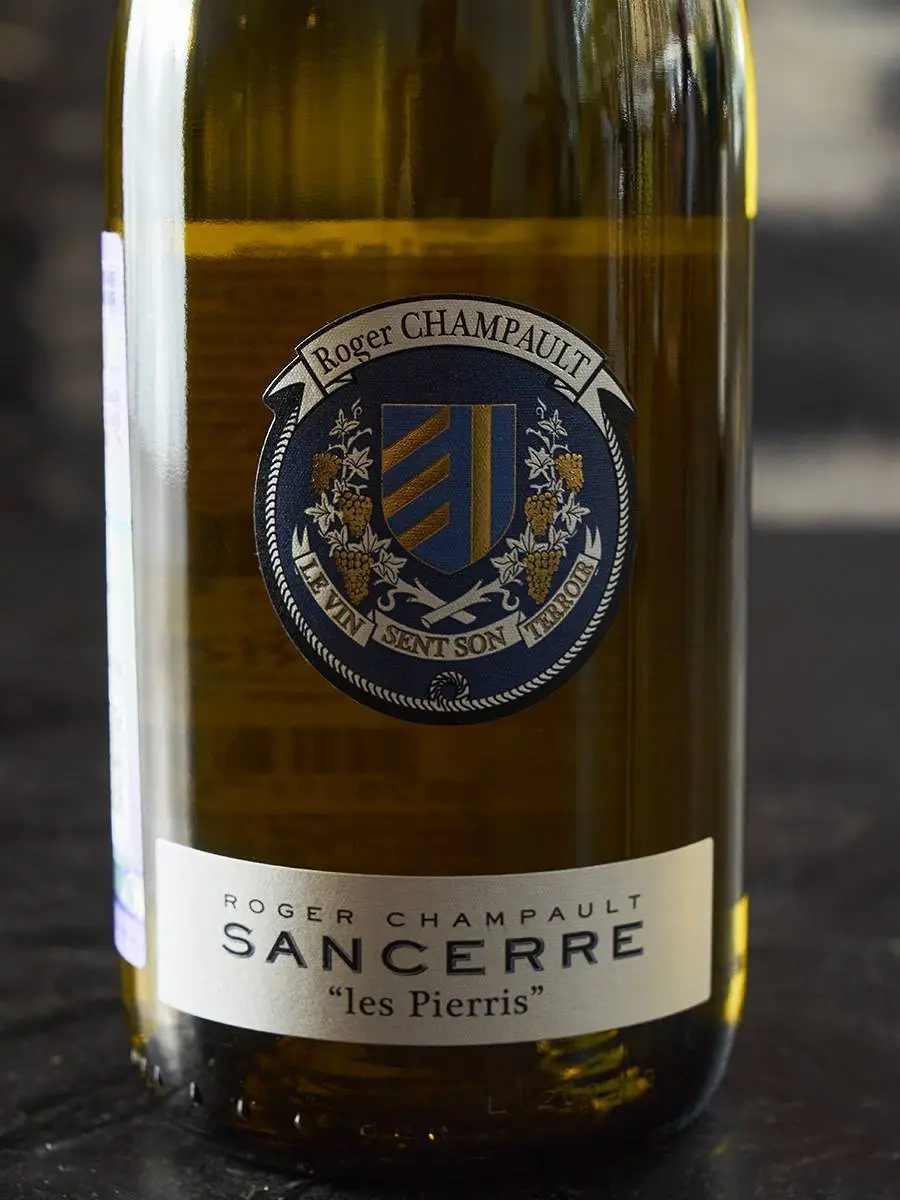 Вино Roger Champault Sancerre Les Pierris Blanc AOC купить в винном ресторане Остерия - лучшая цена Вино Roger Champault Sancerre Les Pierris Blanc AOC / Сансер Ле Пьерри Рожер Шампо