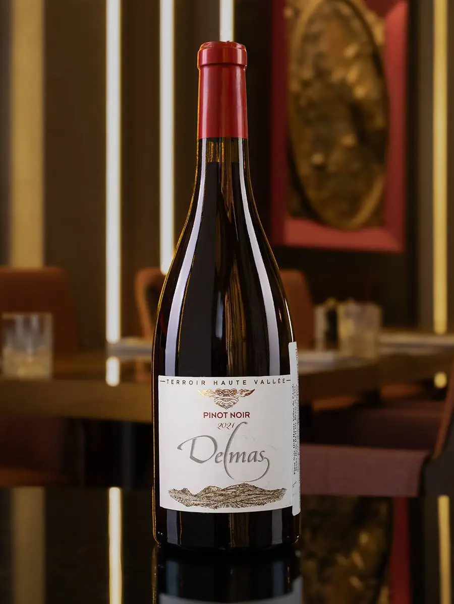 Вино Delmas Terroir Haute Vallee Pinot Noir 2021 купить в винном ресторане Остерия - лучшая цена Вино Delmas Terroir Haute Vallee Pinot Noir 2021 / Делмас От Валле де л'Од Пино Нуар