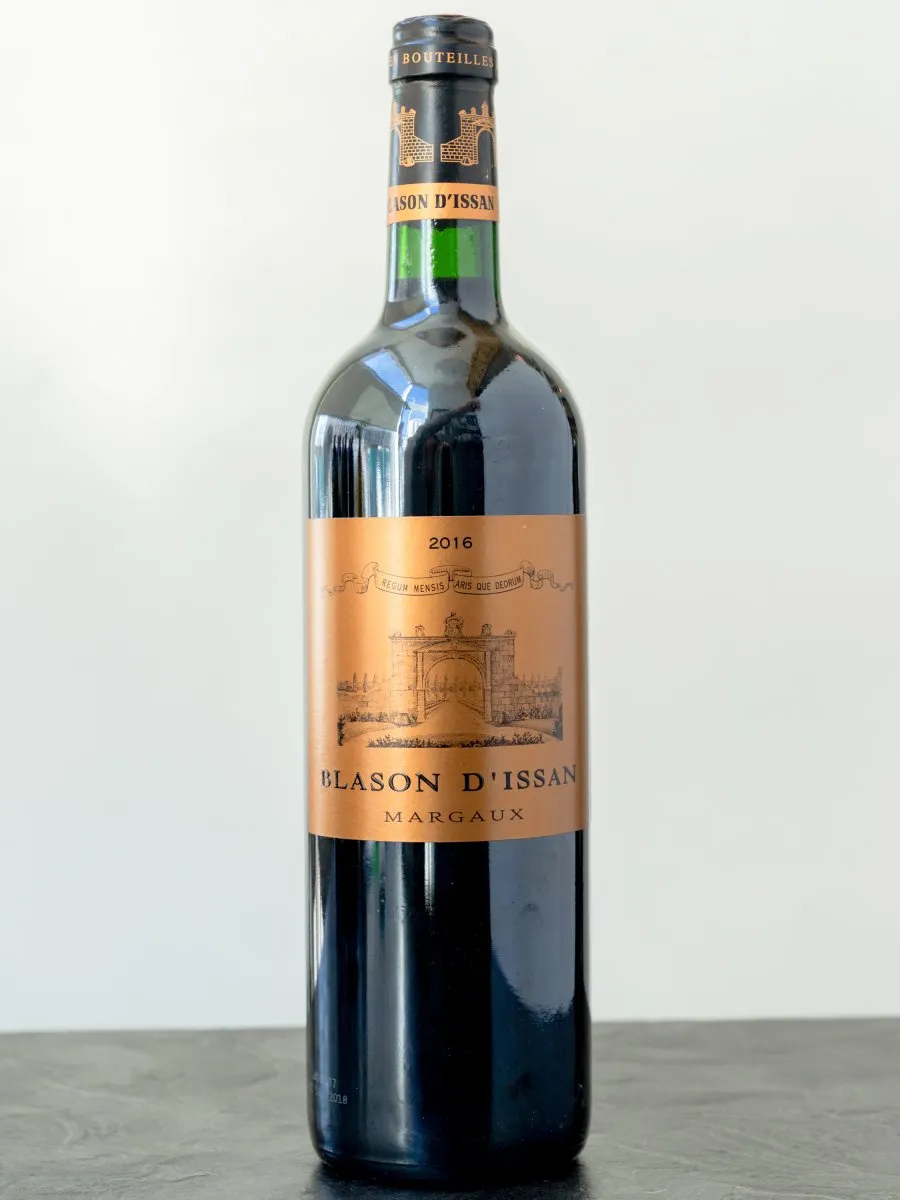 Вино Blason d'Issan Margaux купить в винном ресторане Остерия - лучшая цена Вино Blason d'Issan Margaux / Блазон д'Иссан Марго